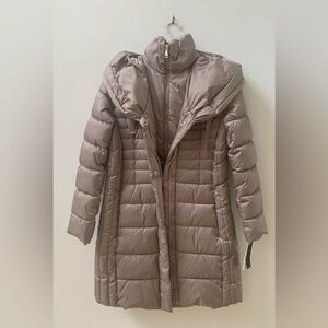 SZ M Tahari Tan Hooded Puffer Coat